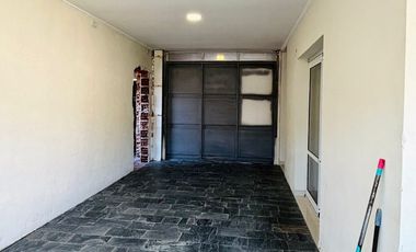 IMPORTANTE CASA A LA VENTA EN ZONA CAPUTO Y NEWBERY