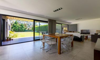 VENTA/PERMUTA - Casa de 3 dormitorios. Puerto Roldán.