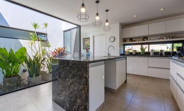 VENTA/PERMUTA - Casa de 3 dormitorios. Puerto Roldán.
