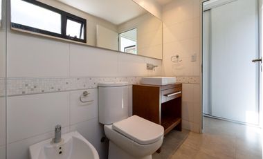 VENTA/PERMUTA - Casa de 3 dormitorios. Puerto Roldán.