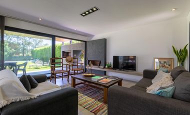 VENTA/PERMUTA - Casa de 3 dormitorios. Puerto Roldán.