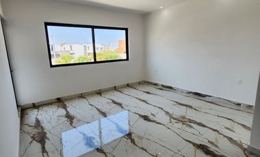 Casa en VENTA amplia con ALBERCA fracc PUNTA TIBURON