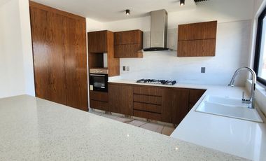Casa en VENTA amplia con ALBERCA fracc PUNTA TIBURON