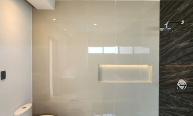 Casa en VENTA amplia con ALBERCA fracc PUNTA TIBURON
