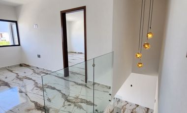 Casa en VENTA amplia con ALBERCA fracc PUNTA TIBURON
