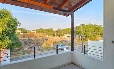 CASA NUEVA DE DOS PLANTAS, 3 RECÁMARAS YCOCHERA PARA 2 AUTOS