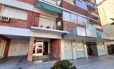 Vicente López - Amplio departamento de 2 amb en impecable estado!