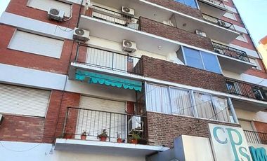 Vicente López - Amplio departamento de 2 amb en impecable estado!