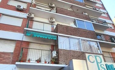 Vicente López - Amplio departamento de 2 amb en impecable estado!