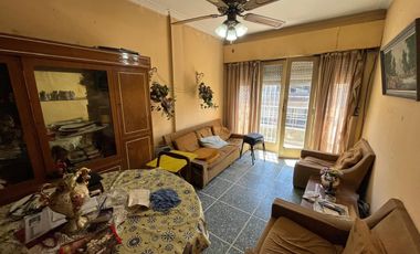 Casa + Local • Venta en block • Ideal Constructor y/o inversor