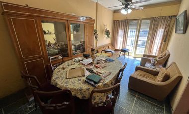 Casa + Local • Venta en block • Ideal Constructor y/o inversor