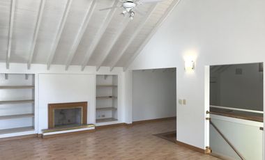 Casa  en Alquiler en Acassuso, Barrio Parque Aguirre