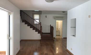 Casa  en Alquiler en Acassuso, Barrio Parque Aguirre