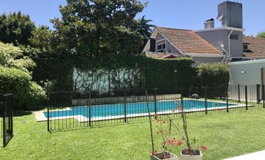 Casa  en Alquiler en Acassuso, Barrio Parque Aguirre