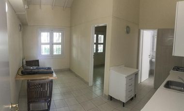 Casa  en Alquiler en Acassuso, Barrio Parque Aguirre
