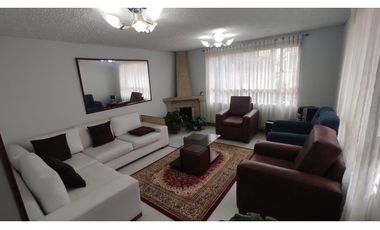 CHIA, Centro, 200 M2, independiente, 5 alcobas,