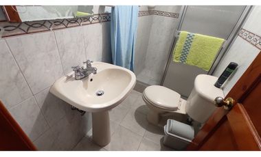 CHIA, Centro, 200 M2, independiente, 5 alcobas,