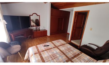 CHIA, Centro, 200 M2, independiente, 5 alcobas,