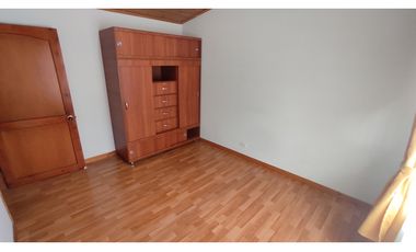 CHIA, Centro, 200 M2, independiente, 5 alcobas,