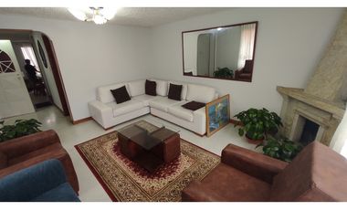 CHIA, Centro, 200 M2, independiente, 5 alcobas,