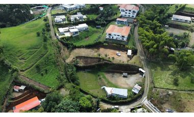 LOTE EN VENTA EN PARAJES DE CONDINA