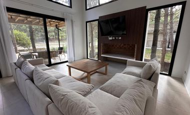 ALQUILER TEMPORAL, CASA, COSTA ESMERALDA, BARRIO MARITIMO III, LOTE AL 100, 6 AMBIENTES