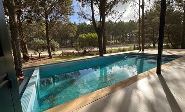 ALQUILER TEMPORAL, CASA, COSTA ESMERALDA, BARRIO MARITIMO III, LOTE AL 100, 6 AMBIENTES