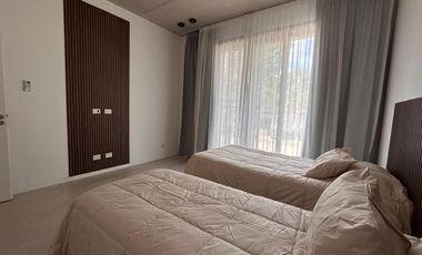 ALQUILER TEMPORAL, CASA, COSTA ESMERALDA, BARRIO MARITIMO III, LOTE AL 100, 6 AMBIENTES