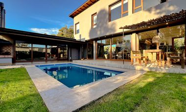VENTA | CASA  CON PILETA 5 AMBIENTES | BARRIO PRIVADO LAS PRUNAS