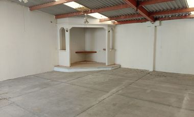 CASA EN COL. POMARROSA