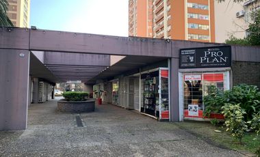 Local en V.Lopez-Vias/Maipu