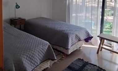 Casa tres dormitorios  en venta en VillaRobles con pileta. Costa Atlantica