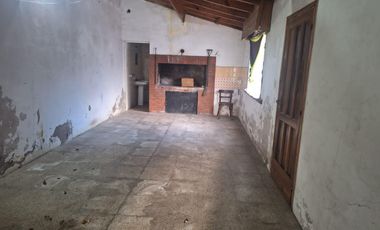 Casa en venta - 2 Dormitorios 2 Baños - Cochera - 433Mts2 - Bosque Grande, Mar del Plata