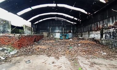 Depósito - Galpón de  3000 m2 totales en Venta en Quilmes