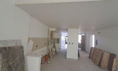 SEMIPISO EN VENTA