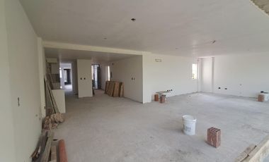 SEMIPISO EN VENTA