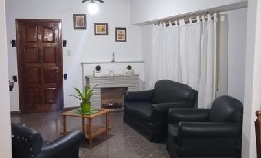 Casa 4 ambientes en Venta -Ezpeleta Oeste