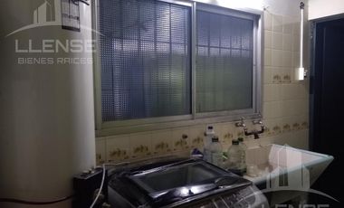 Casa 4 ambientes en Venta -Ezpeleta Oeste