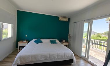 Casa con pileta en Los Jazmines Pilar del Este