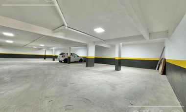 Departamento 2 ambientes en venta, Quilmes Centro - Con cochera y excelentes terminaciones.