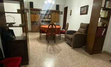 Casa en san pedro al 500
