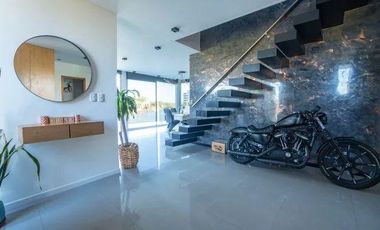 EXCELENTE CASA A LA VENTA EN EL NUEVO QUILMES