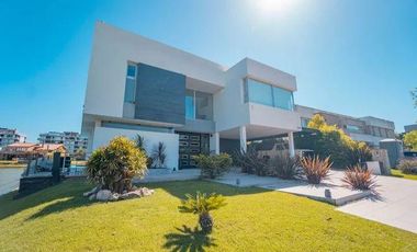 EXCELENTE CASA A LA VENTA EN EL NUEVO QUILMES