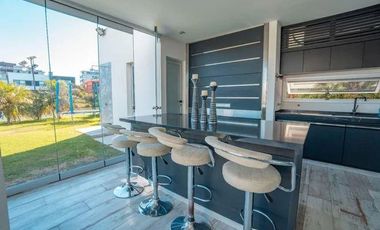 EXCELENTE CASA A LA VENTA EN EL NUEVO QUILMES