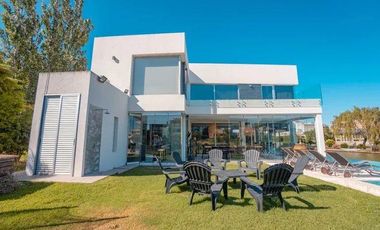 EXCELENTE CASA A LA VENTA EN EL NUEVO QUILMES