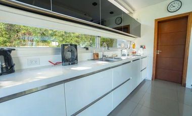 EXCELENTE CASA A LA VENTA EN EL NUEVO QUILMES