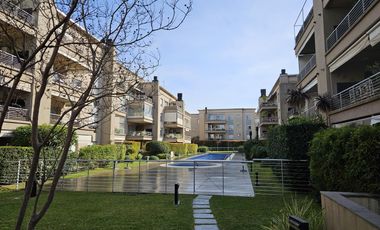 Departamento en Jardines De San Isidro