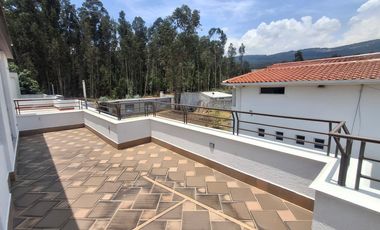 I3 VENDE CASA EN LOS CHILLOS / SECTOR COLEGIO LA SALLE