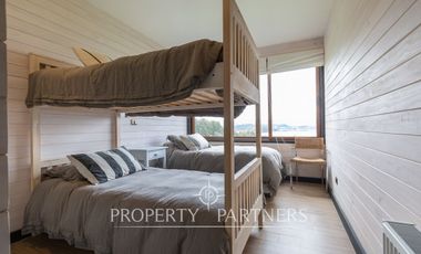 Espectacular Casa  con Vista y Acceso a Lago Panguipulli  en Exclusivo Condominio.