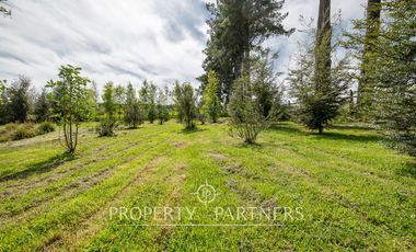 Espectacular Casa  con Vista y Acceso a Lago Panguipulli  en Exclusivo Condominio.